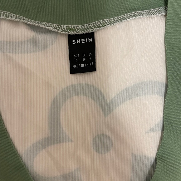 Shein top - Picture 3 of 4